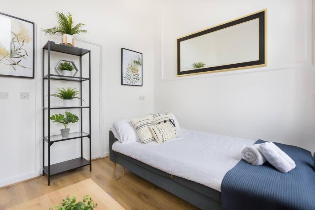Cosy Place Near Camden Town Лондон Экстерьер фото